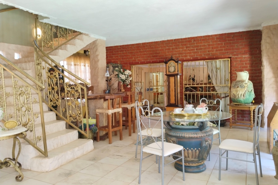 14 Bedroom Property for Sale in Schietfontein North West